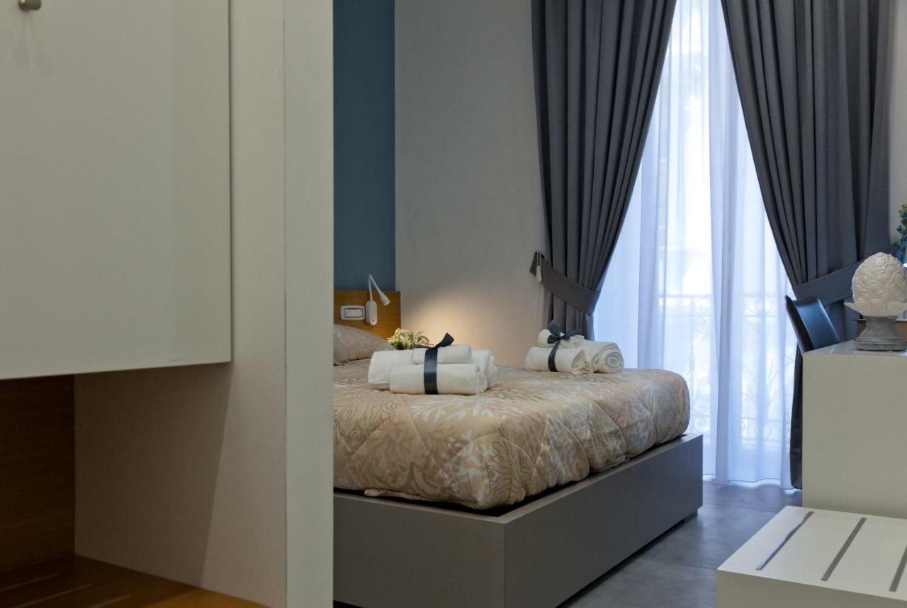 Domus Schilizzi Hotel Naples Exterior photo