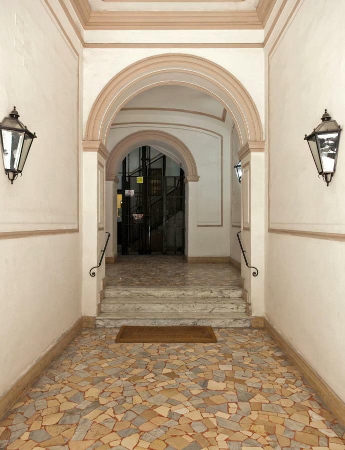 Domus Schilizzi Hotel Naples Exterior photo