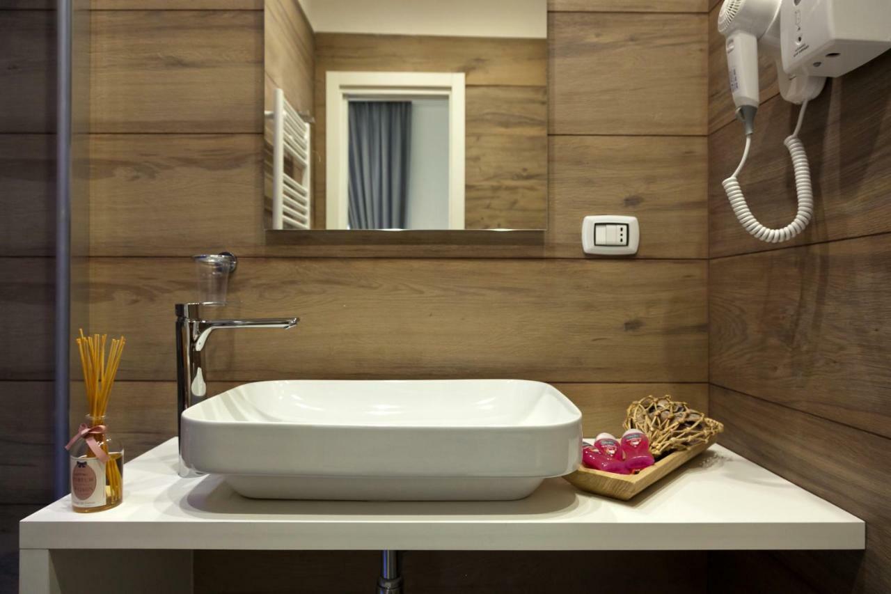 Domus Schilizzi Hotel Naples Exterior photo